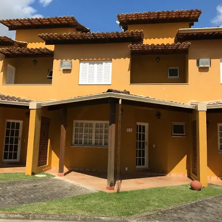 Linda casa em condomínio-2